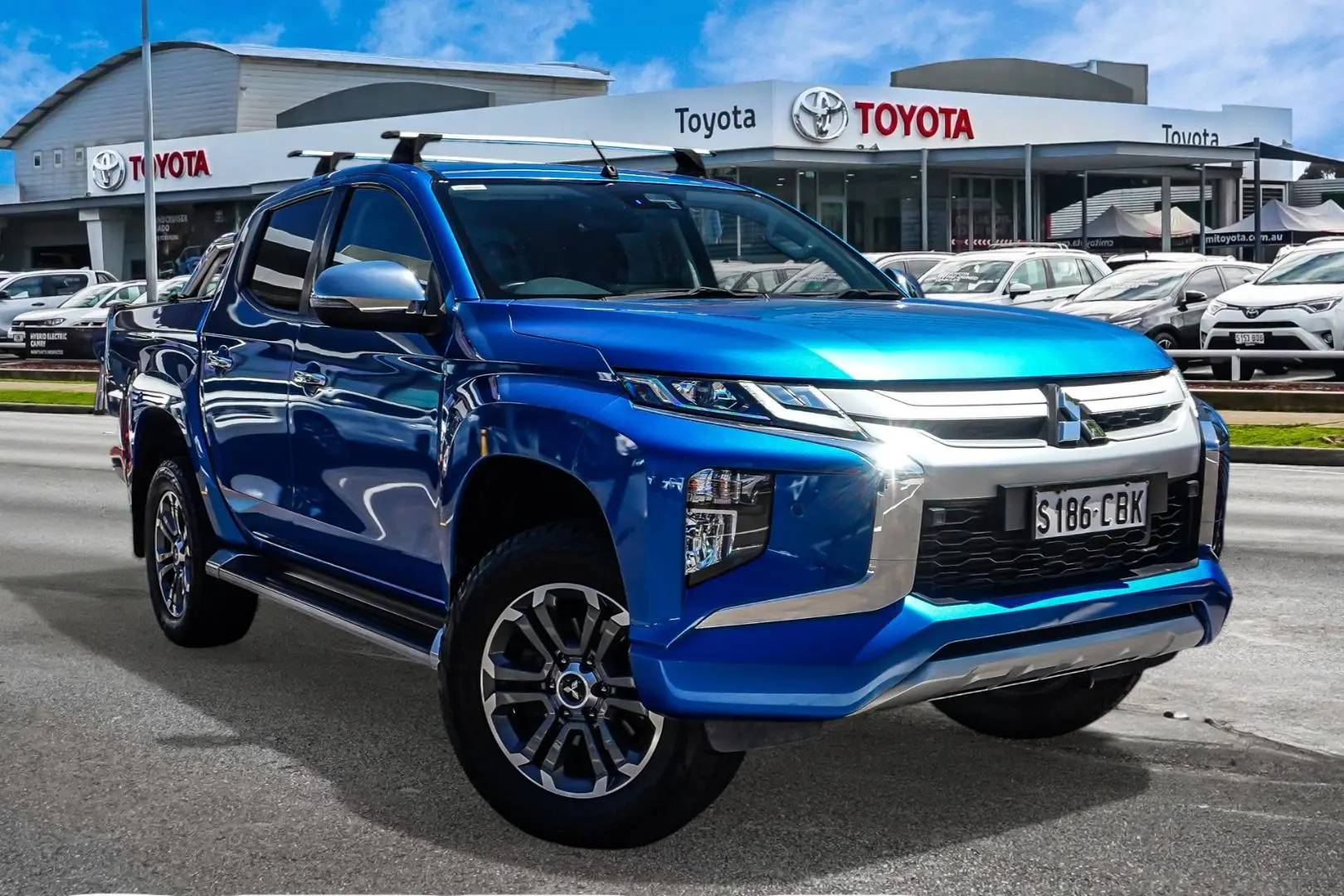 2018 Mitsubishi Triton Gallery Image 1