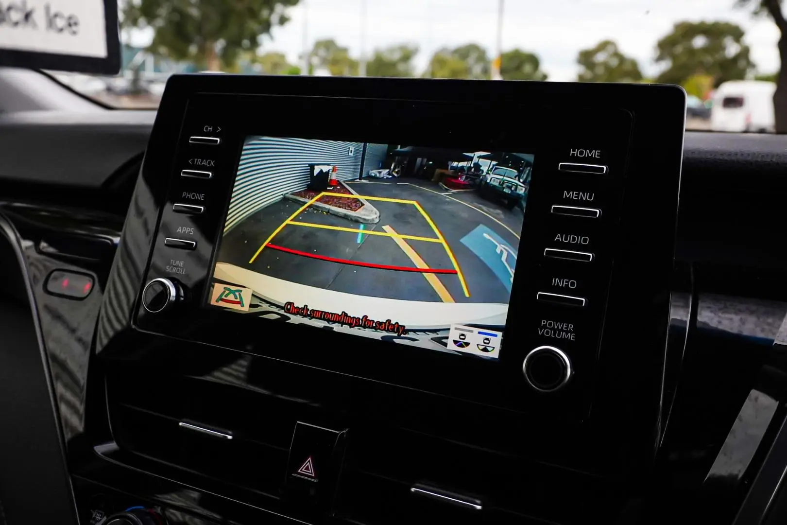 2021 Toyota Camry Gallery Image 23