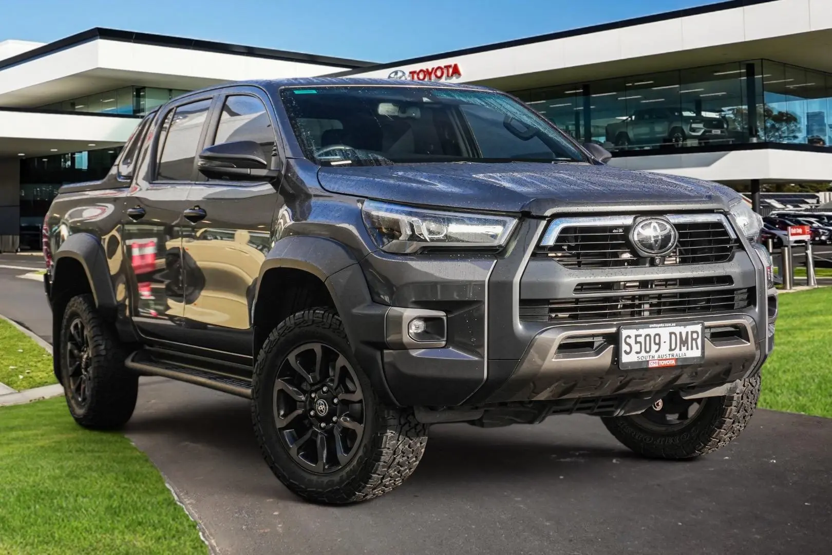 2022 Toyota Hilux Image