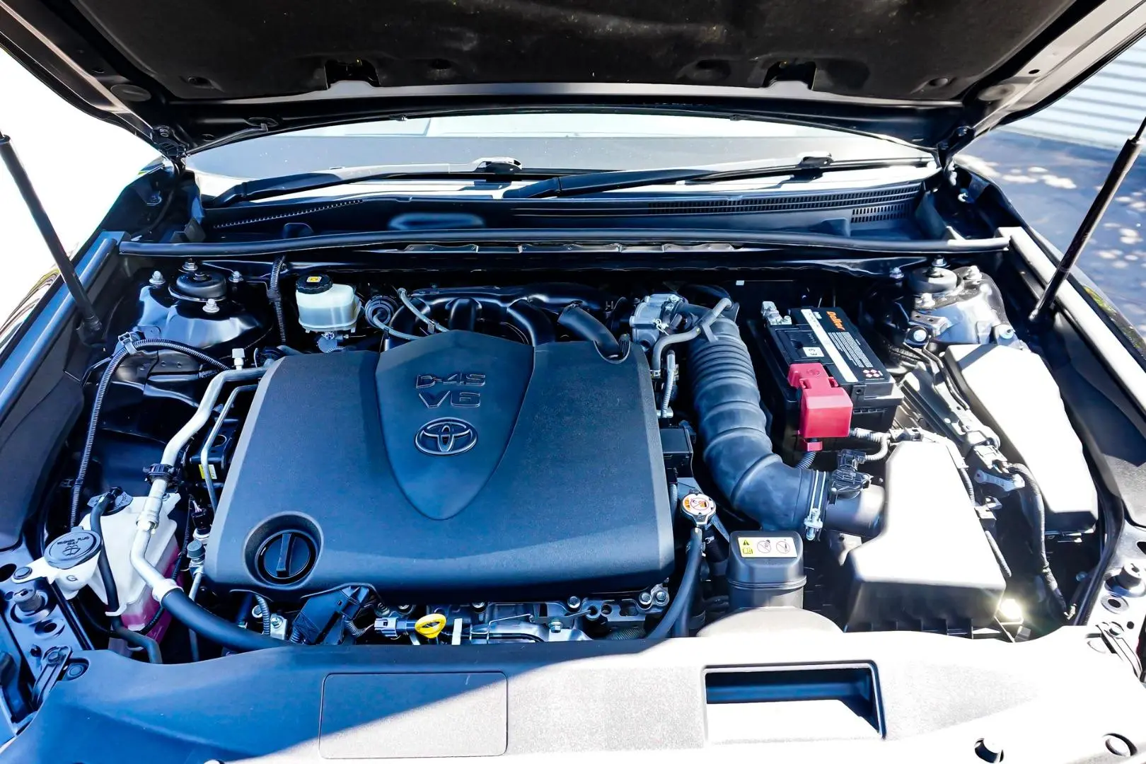 2019 Toyota Camry Gallery Image 26