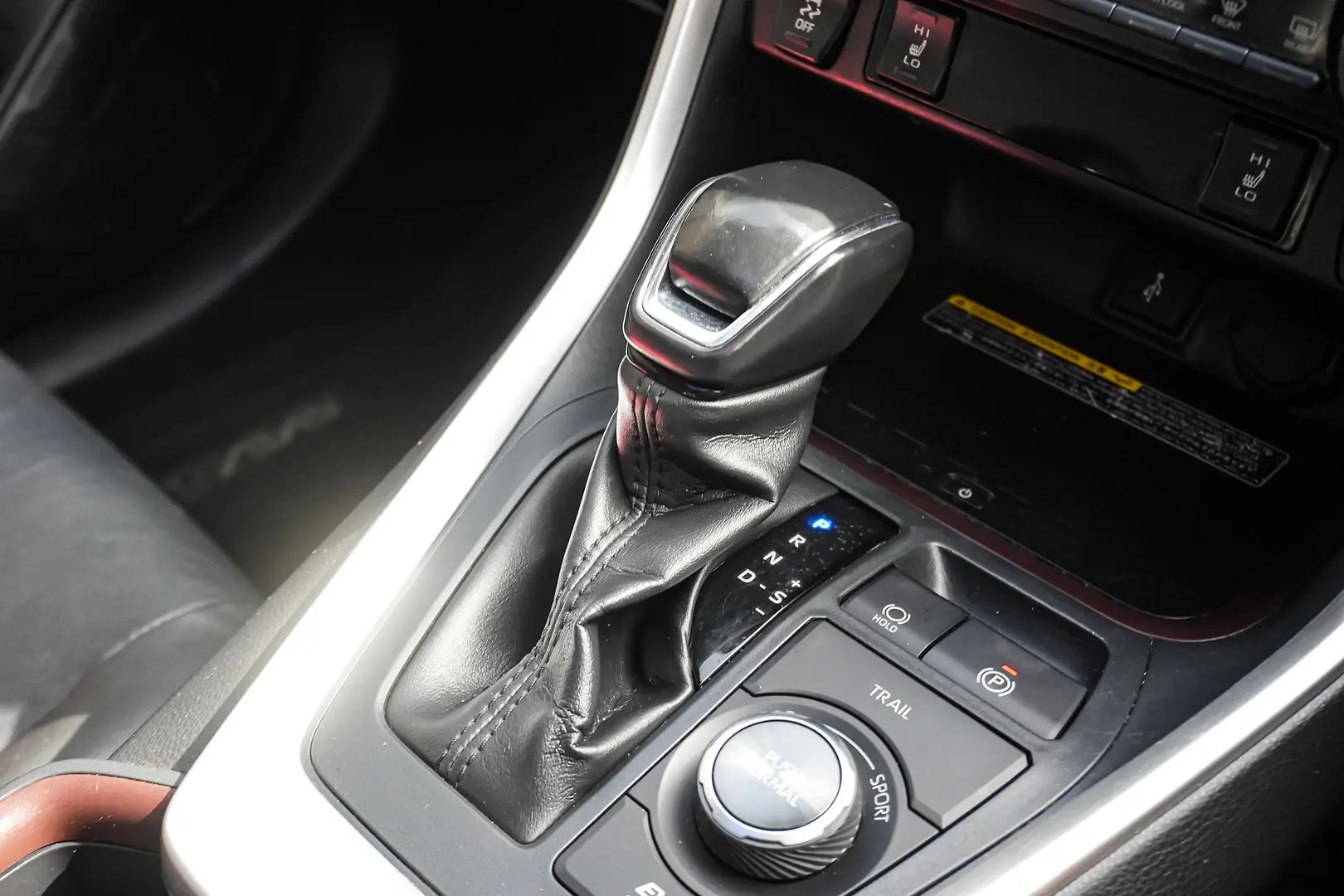 2020 Toyota RAV4 Gallery Image 20