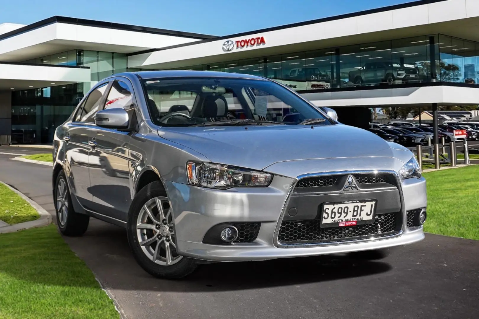 2014 Mitsubishi Lancer Image