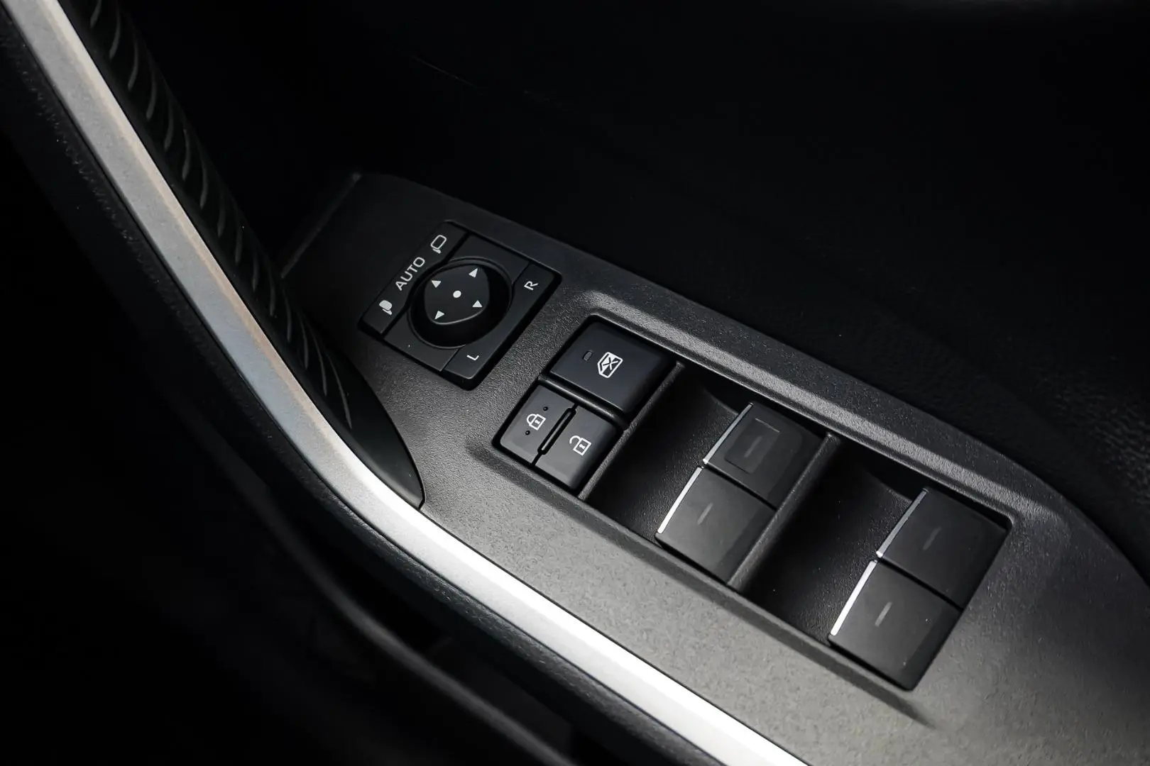 2024 Toyota RAV4 Gallery Image 22