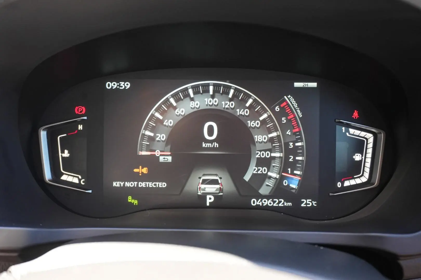 2022 Mitsubishi Pajero Sport Gallery Image 17