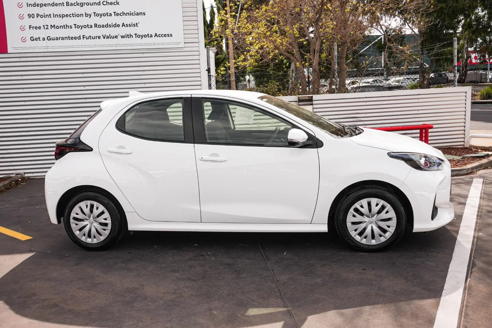 2023 Toyota Yaris Gallery Image 4