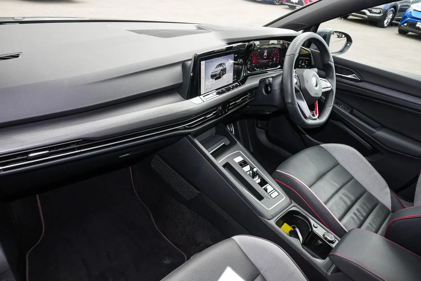 2022 Volkswagen Golf Gallery Image 10