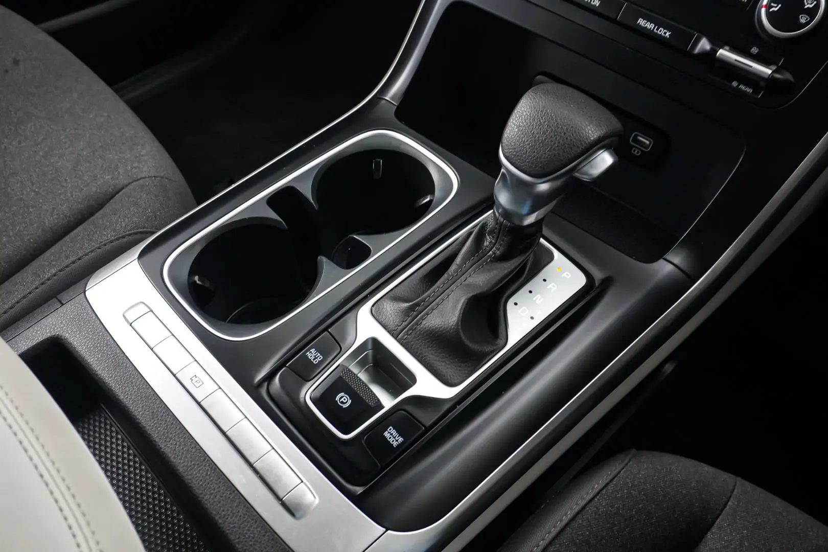 2022 Kia Carnival Gallery Image 19