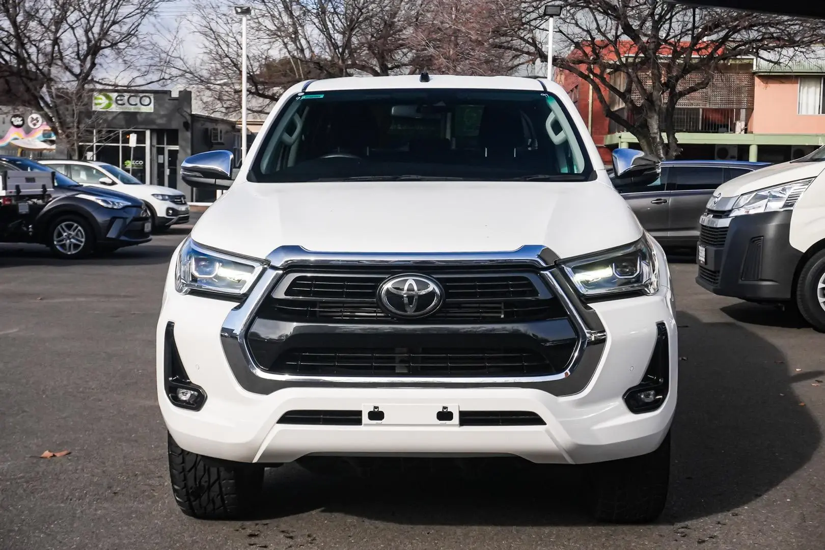 2020 Toyota Hilux Gallery Image 4