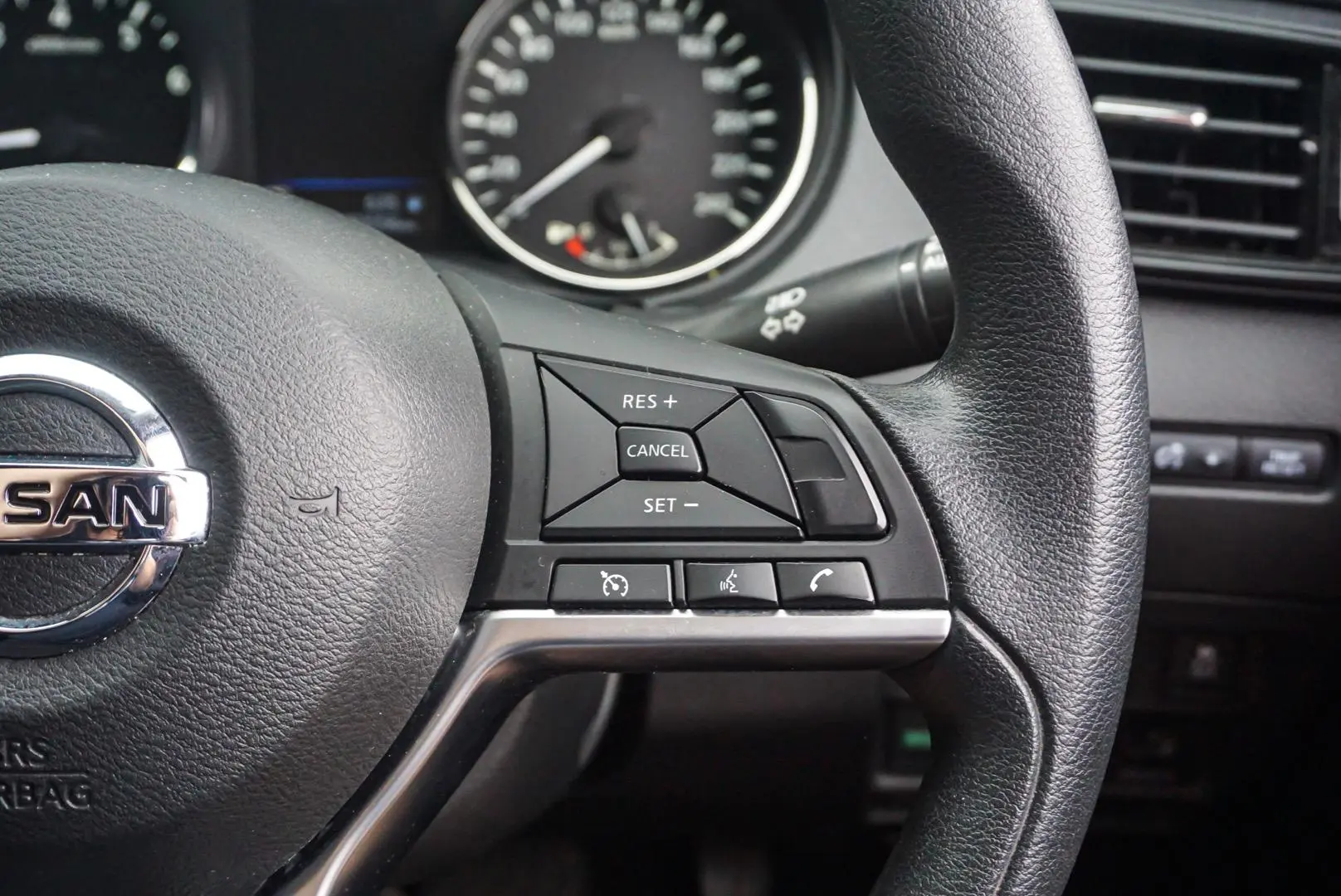 2021 Nissan X-TRAIL Gallery Image 19