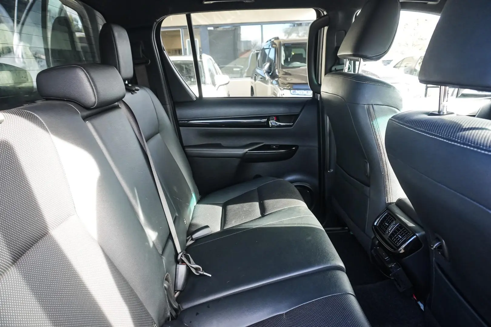 2019 Toyota Hilux Gallery Image 7