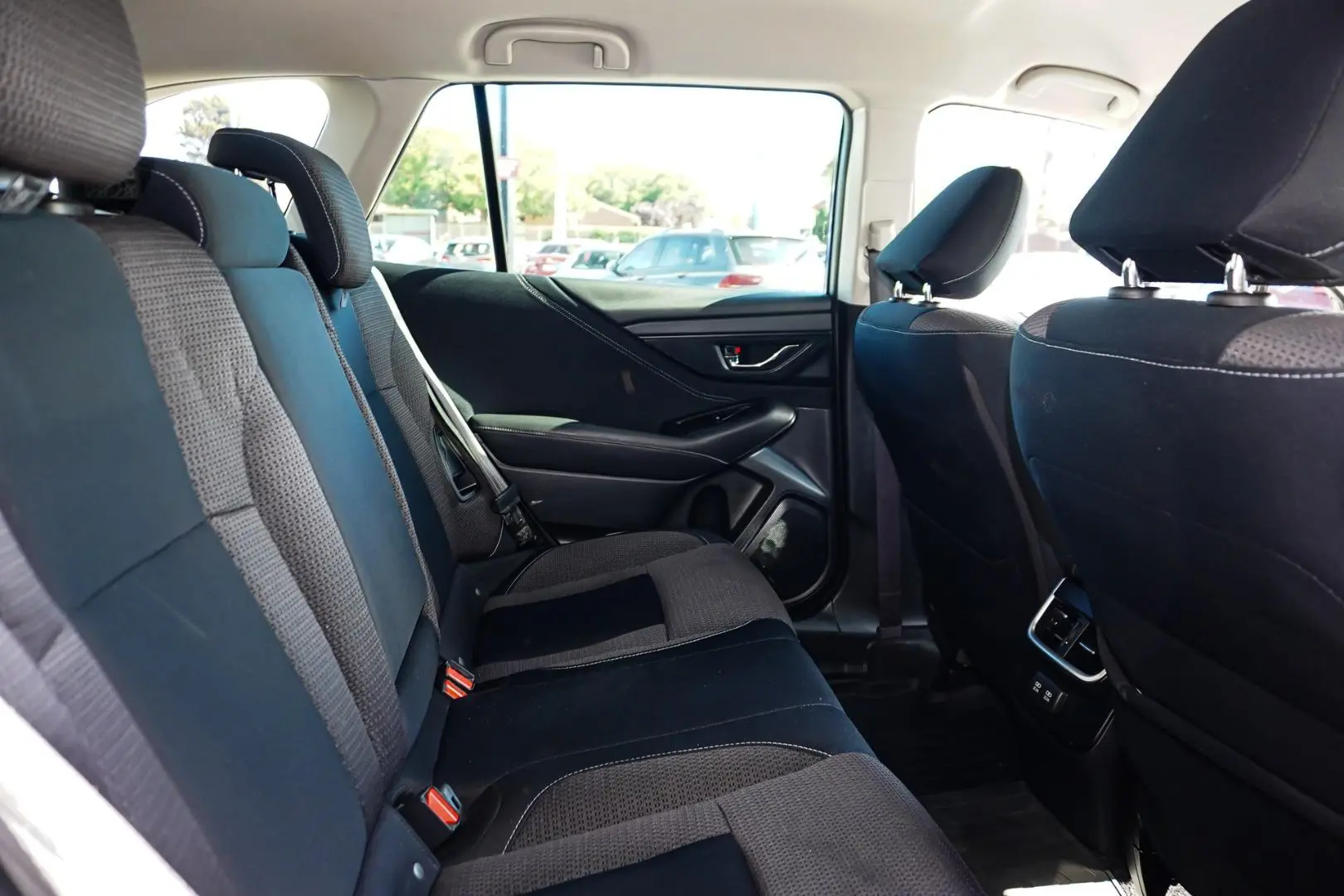 2021 Subaru Outback Gallery Image 8