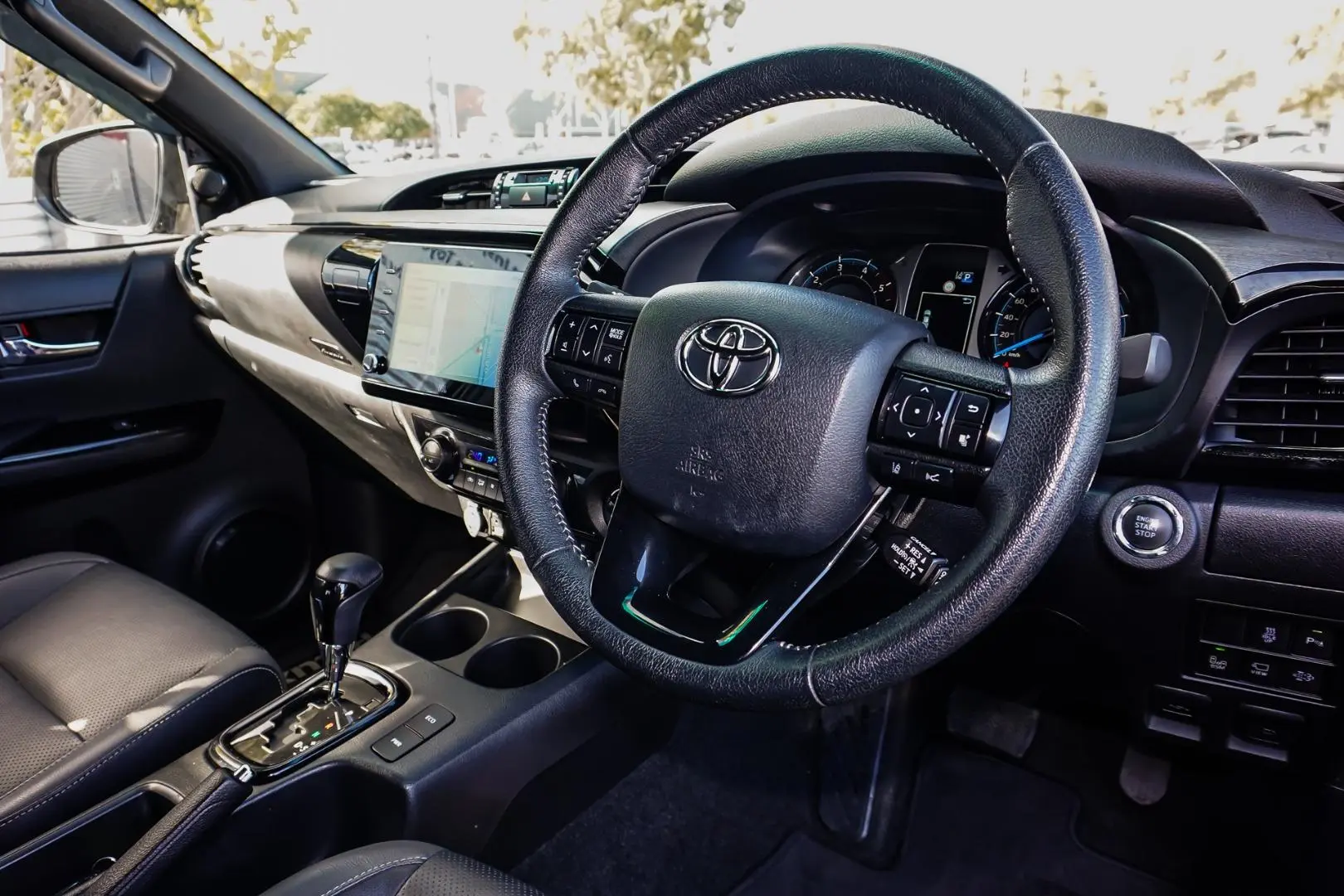 2022 Toyota Hilux Gallery Image 6