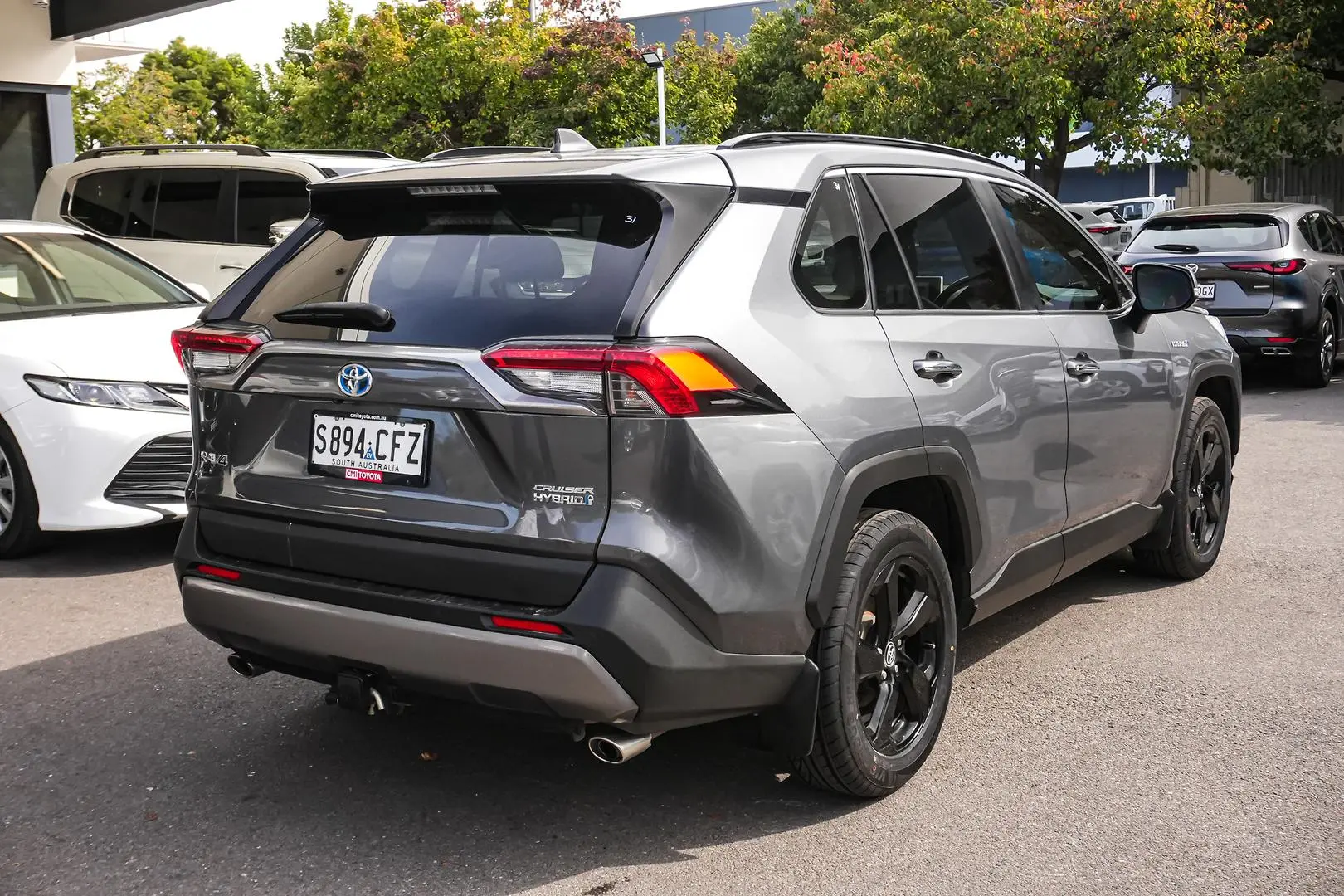 2020 Toyota RAV4 Gallery Image 3
