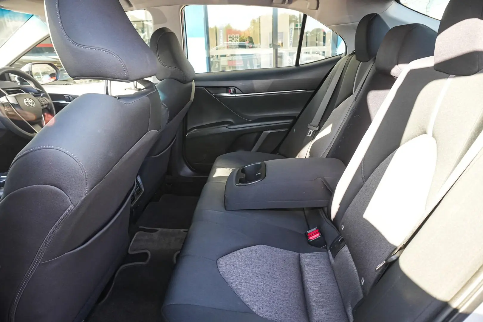 2022 Toyota Camry Gallery Image 8