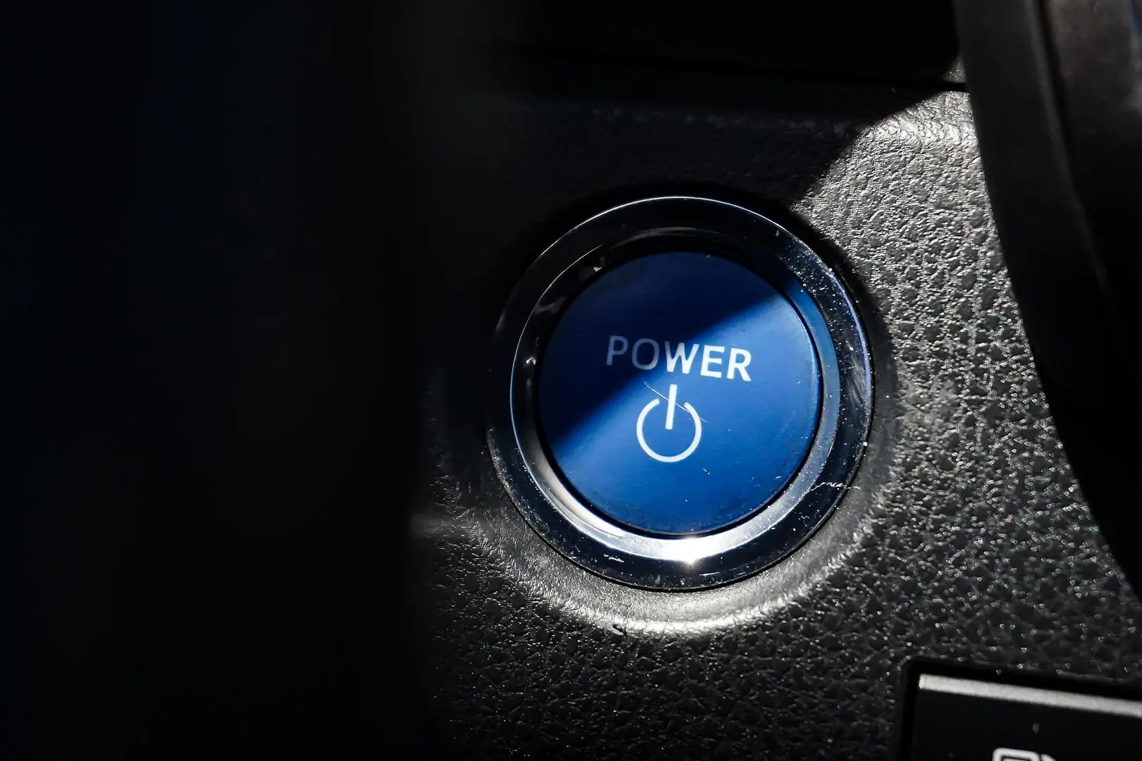 2019 Toyota Camry Gallery Image 21