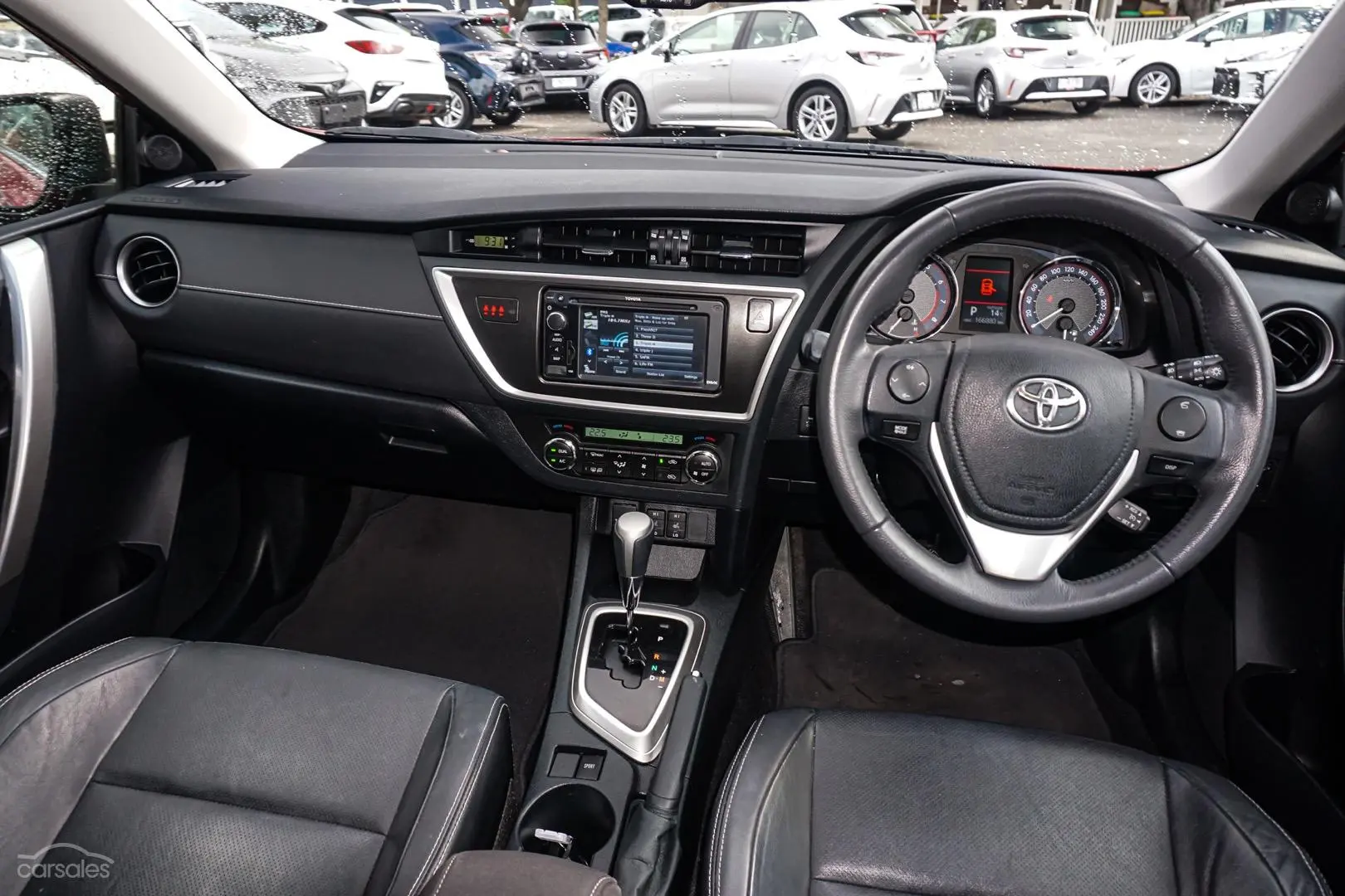 2013 Toyota Corolla Image 9