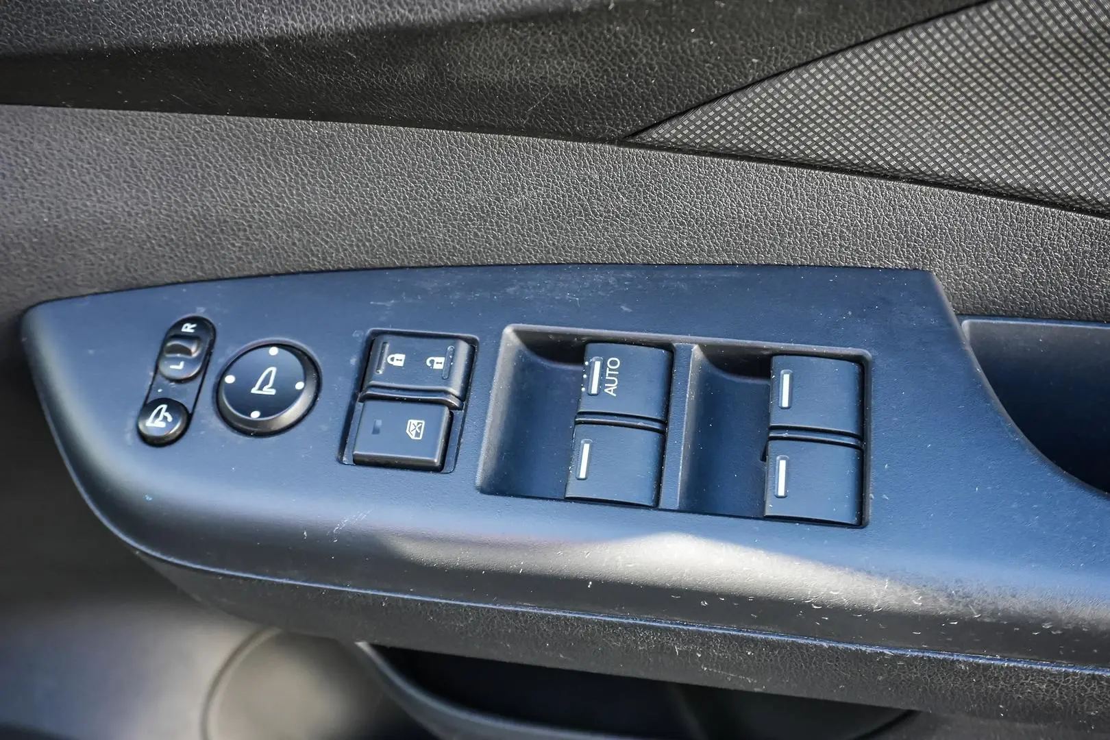 2016 Honda CR-V Gallery Image 15