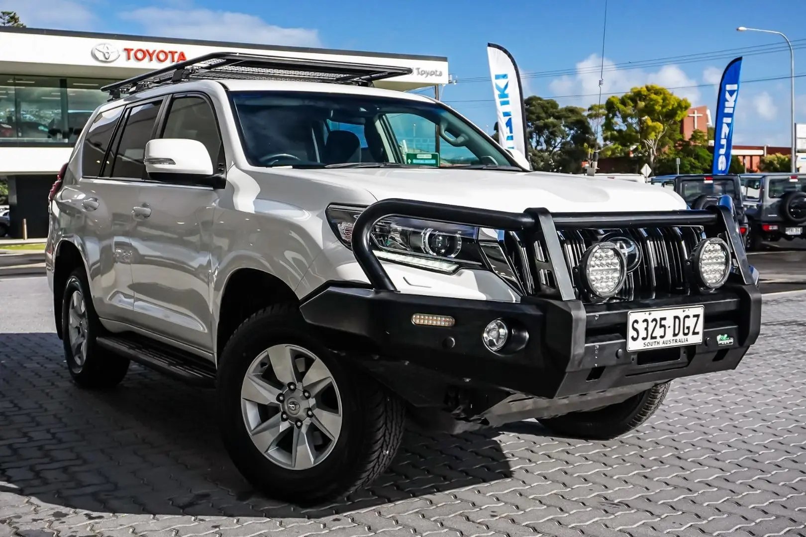 2020 Toyota Landcruiser Prado Gallery Image 2