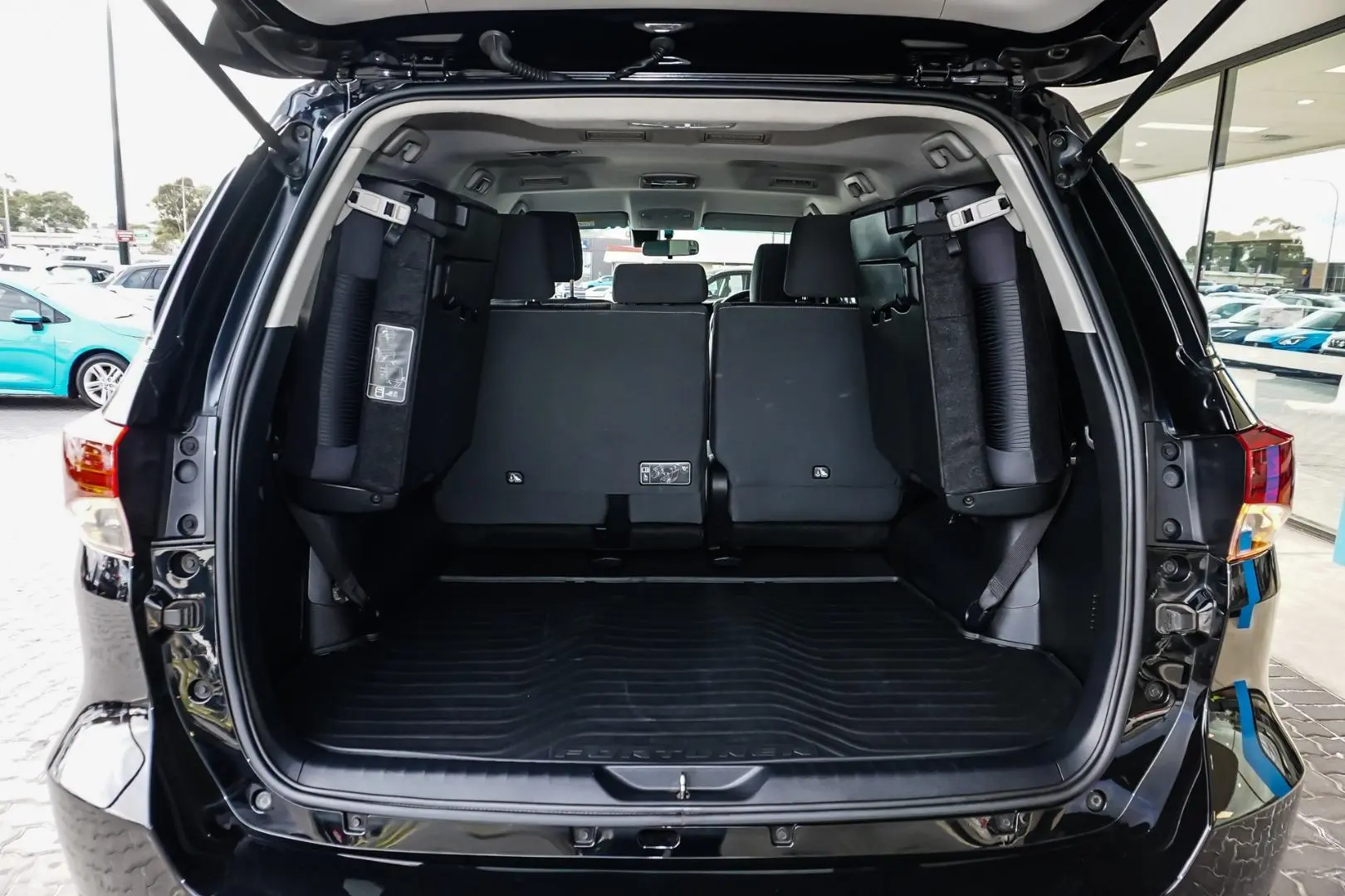 2021 Toyota Fortuner Gallery Image 9
