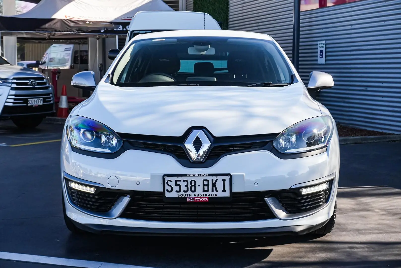 2015 Renault Megane Gallery Image 4