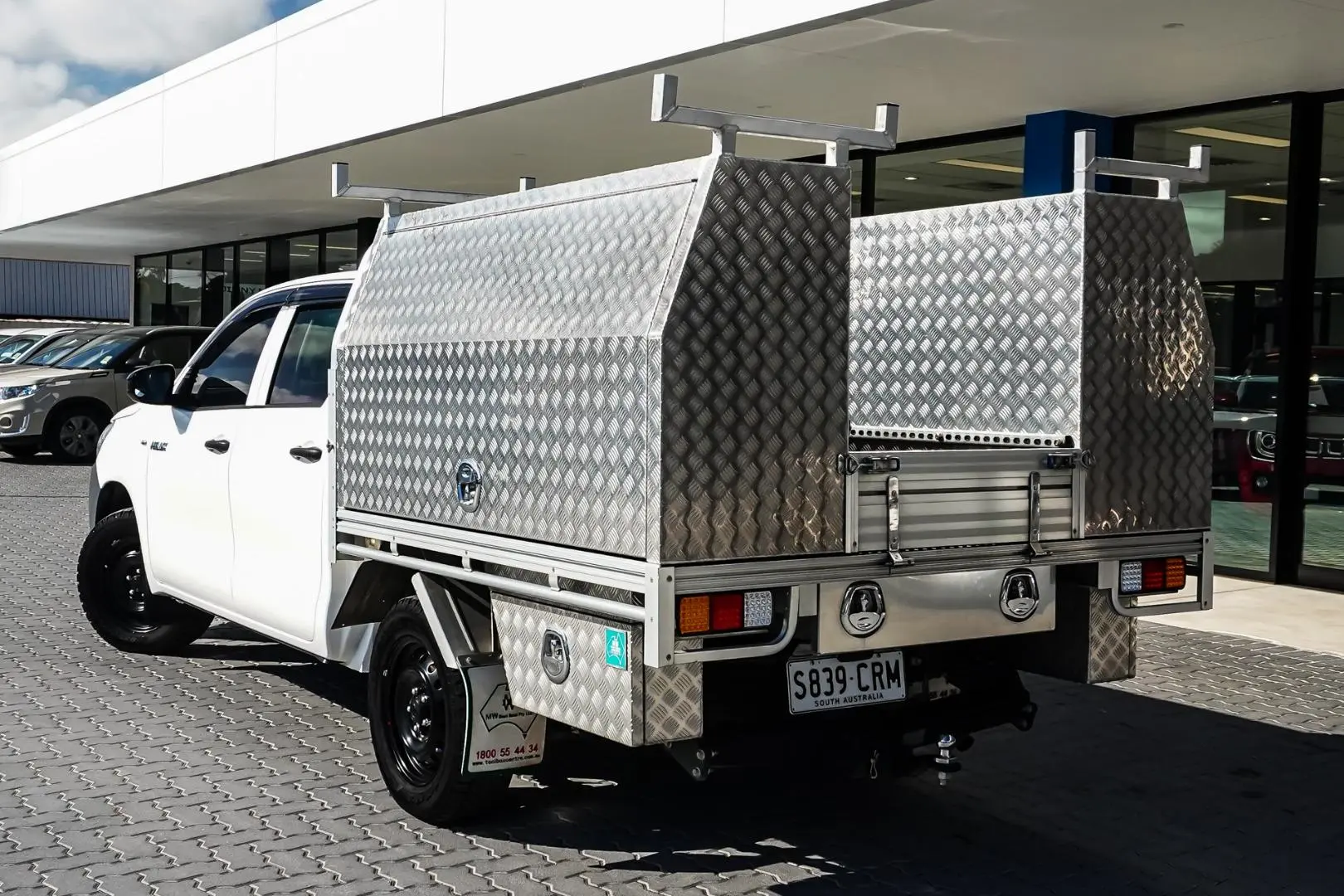 2022 Toyota Hilux Gallery Image 3