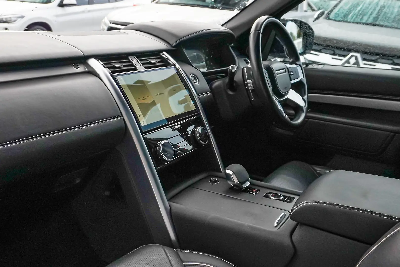2021 Land Rover Discovery Gallery Image 13