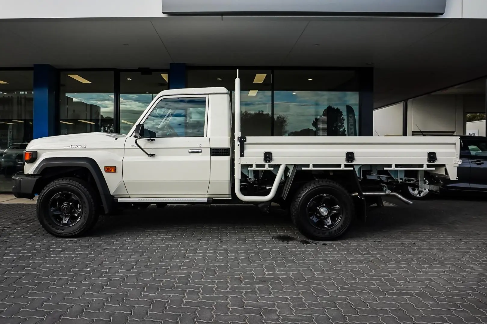 2024 Toyota Landcruiser Gallery Image 3
