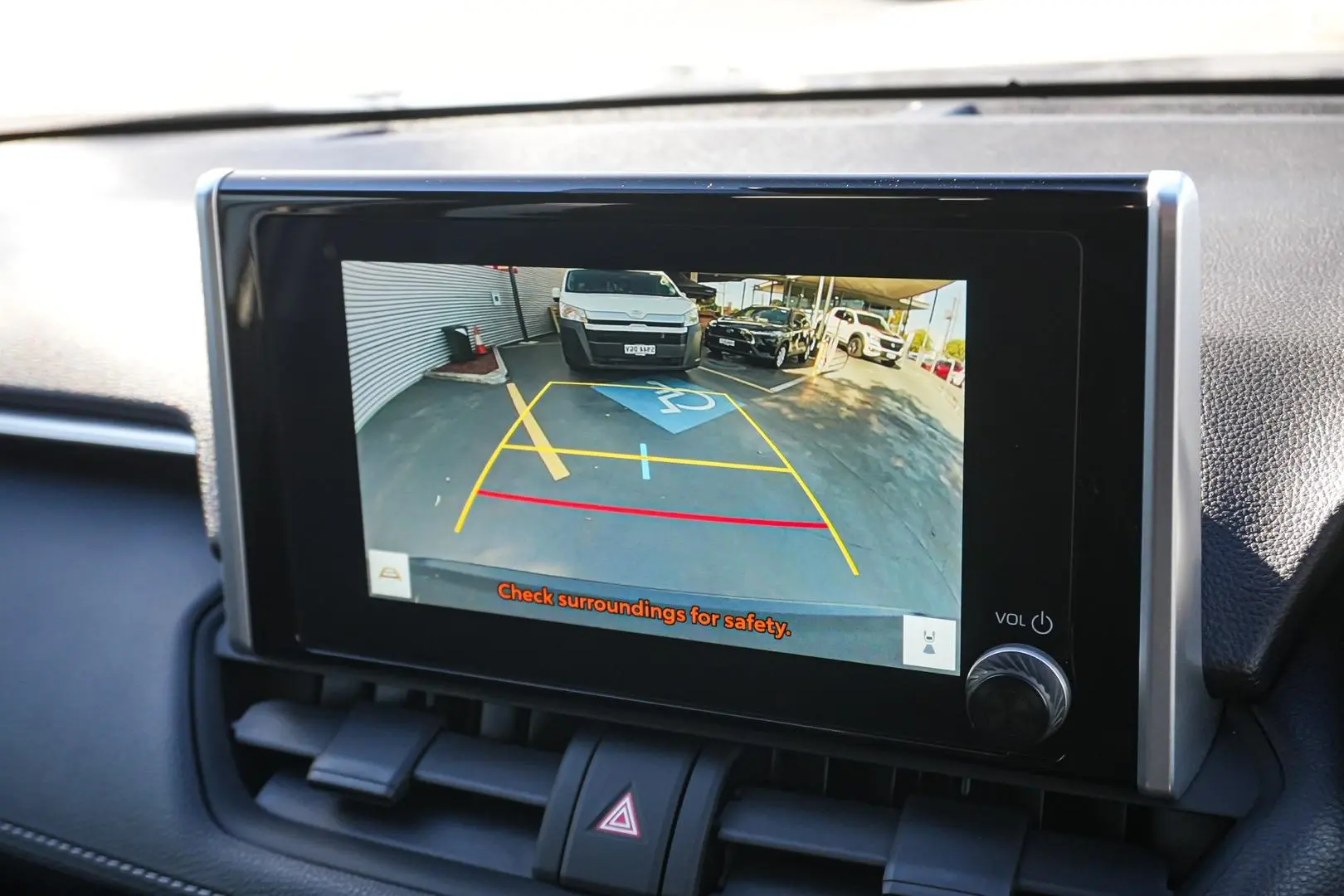 2024 Toyota RAV4 Gallery Image 18