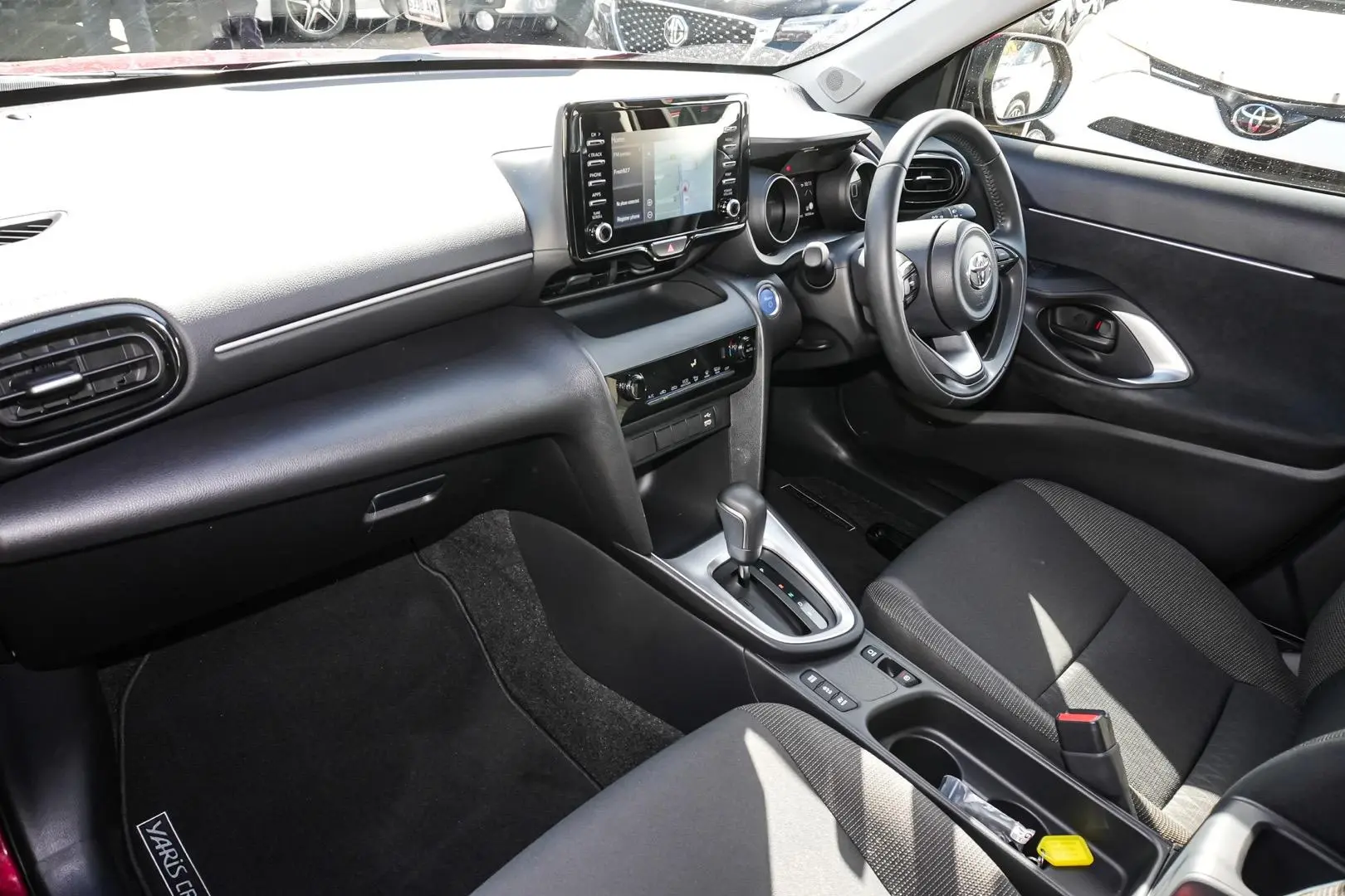 2022 Toyota Yaris Cross Gallery Image 9