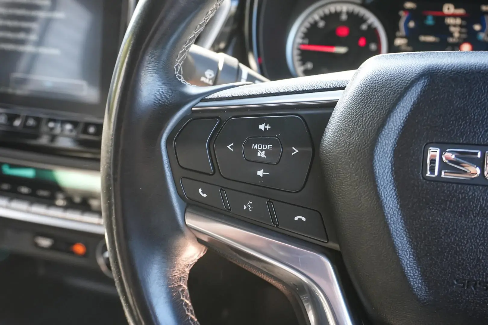 2020 Isuzu D-MAX Gallery Image 19