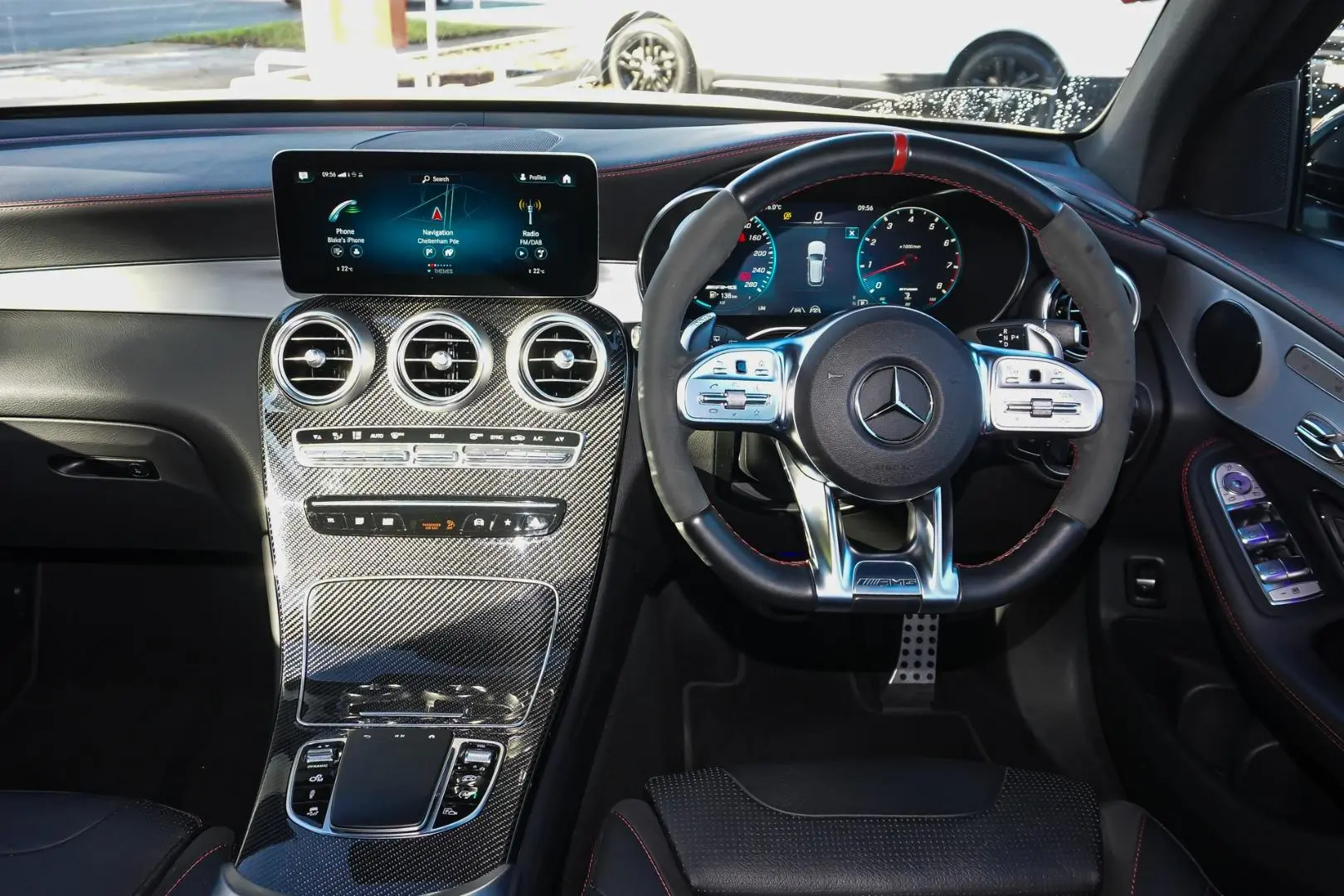 2022 Mercedes-Benz GLC-Class Gallery Image 9