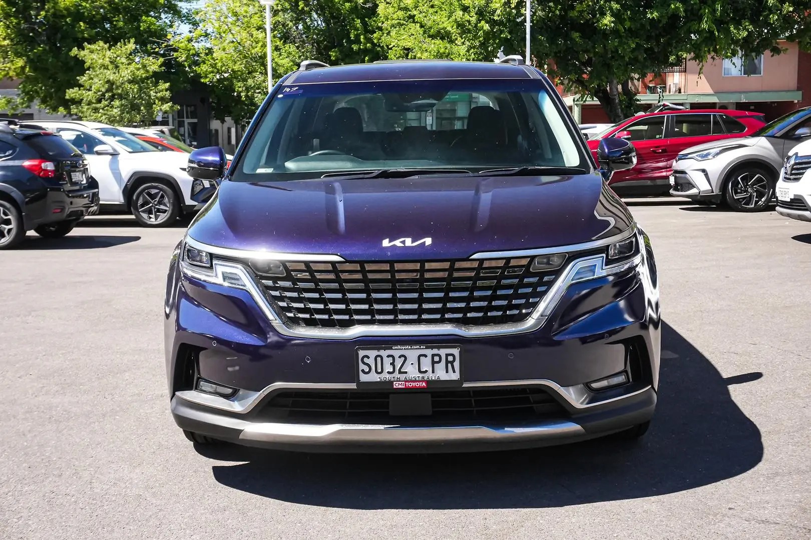 2022 Kia Carnival Gallery Image 5