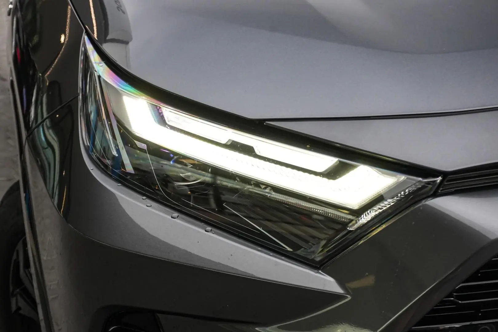 2024 Toyota RAV4 Gallery Image 12