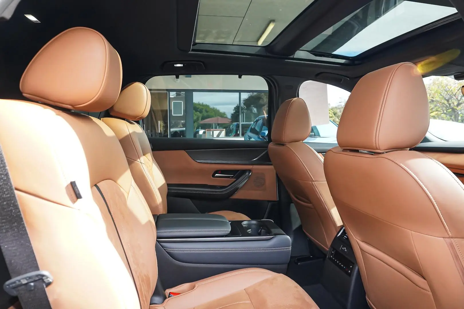 2024 Mazda CX-90 Gallery Image 8