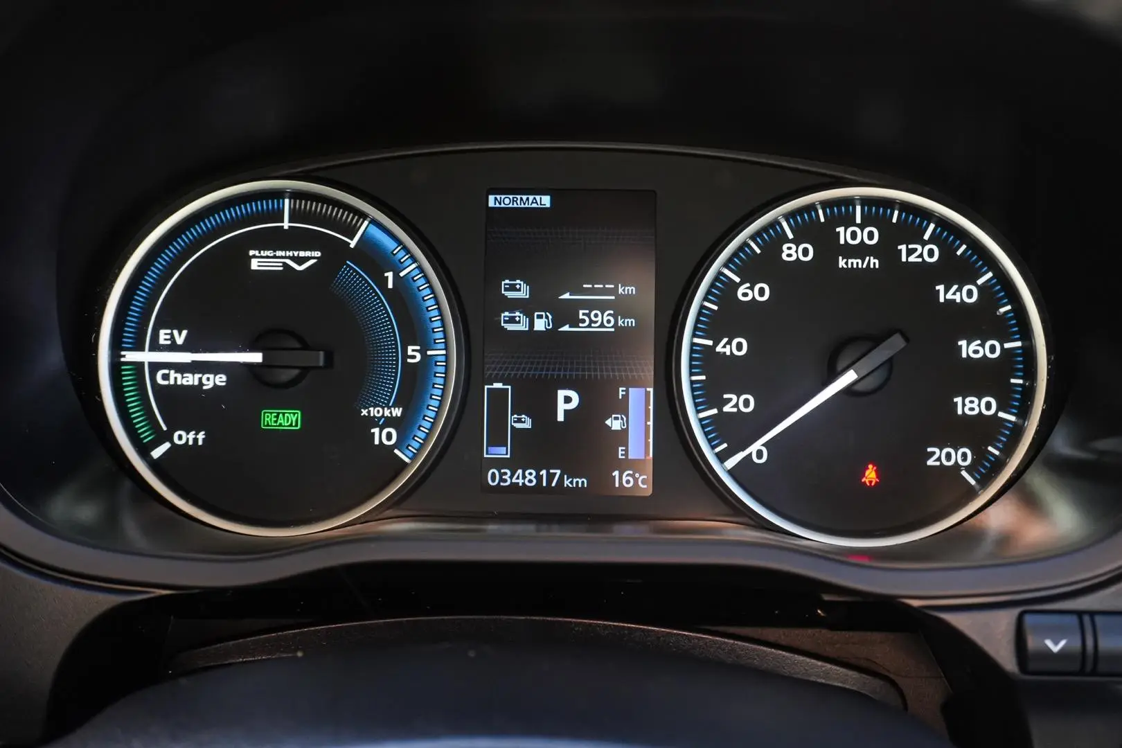 2022 Mitsubishi Eclipse Cross Gallery Image 16