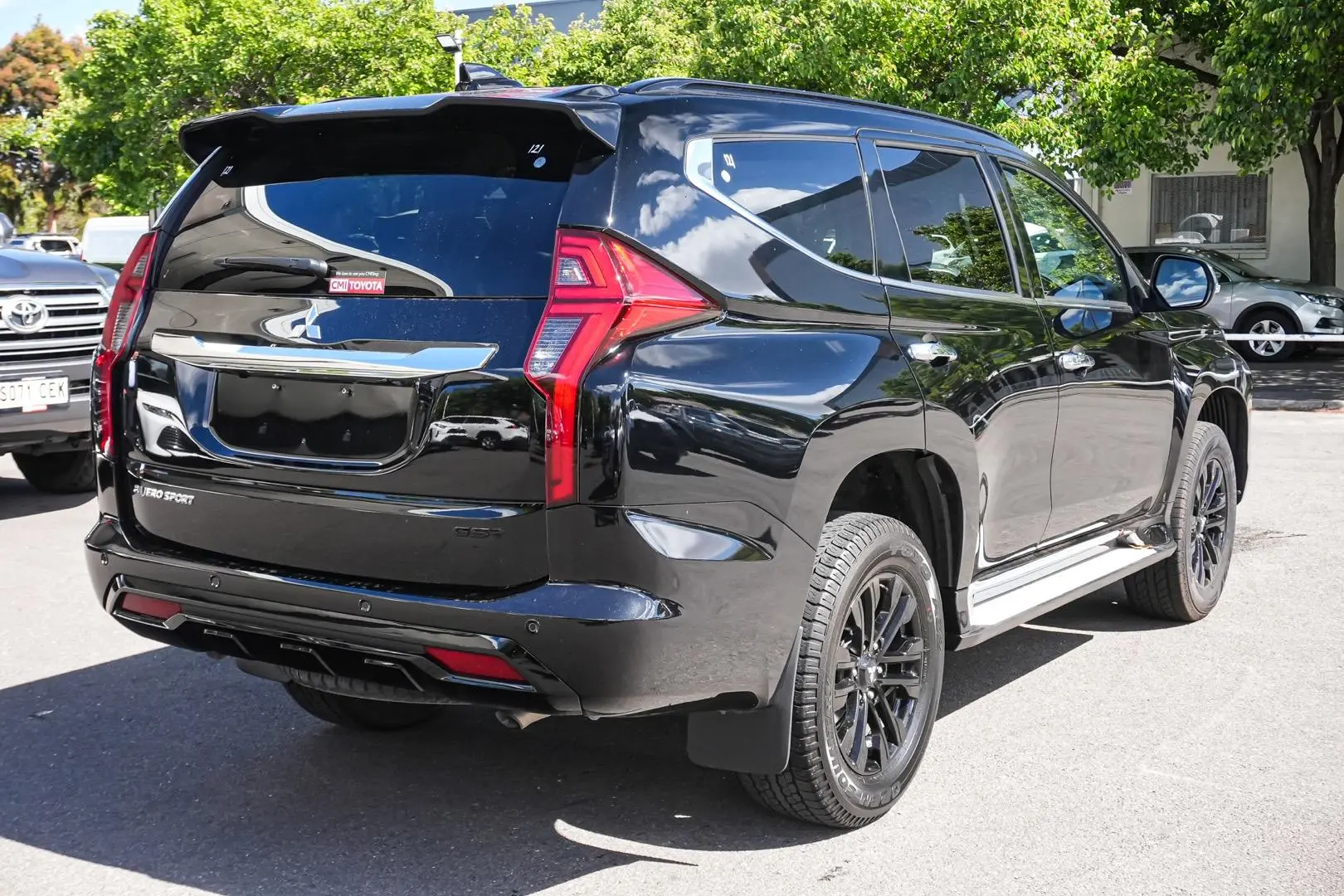 2024 Mitsubishi Pajero Sport Gallery Image 3