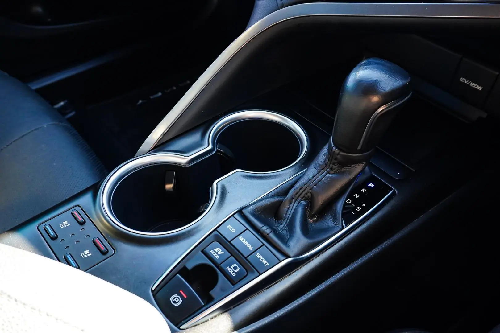 2021 Toyota Camry Gallery Image 19