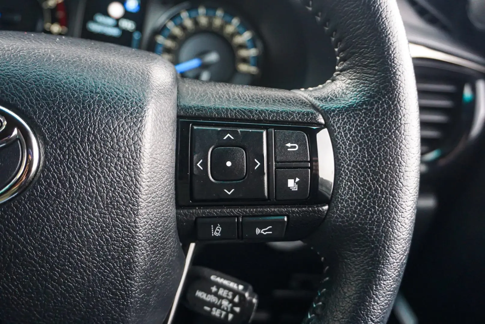 2023 Toyota Hilux Gallery Image 19