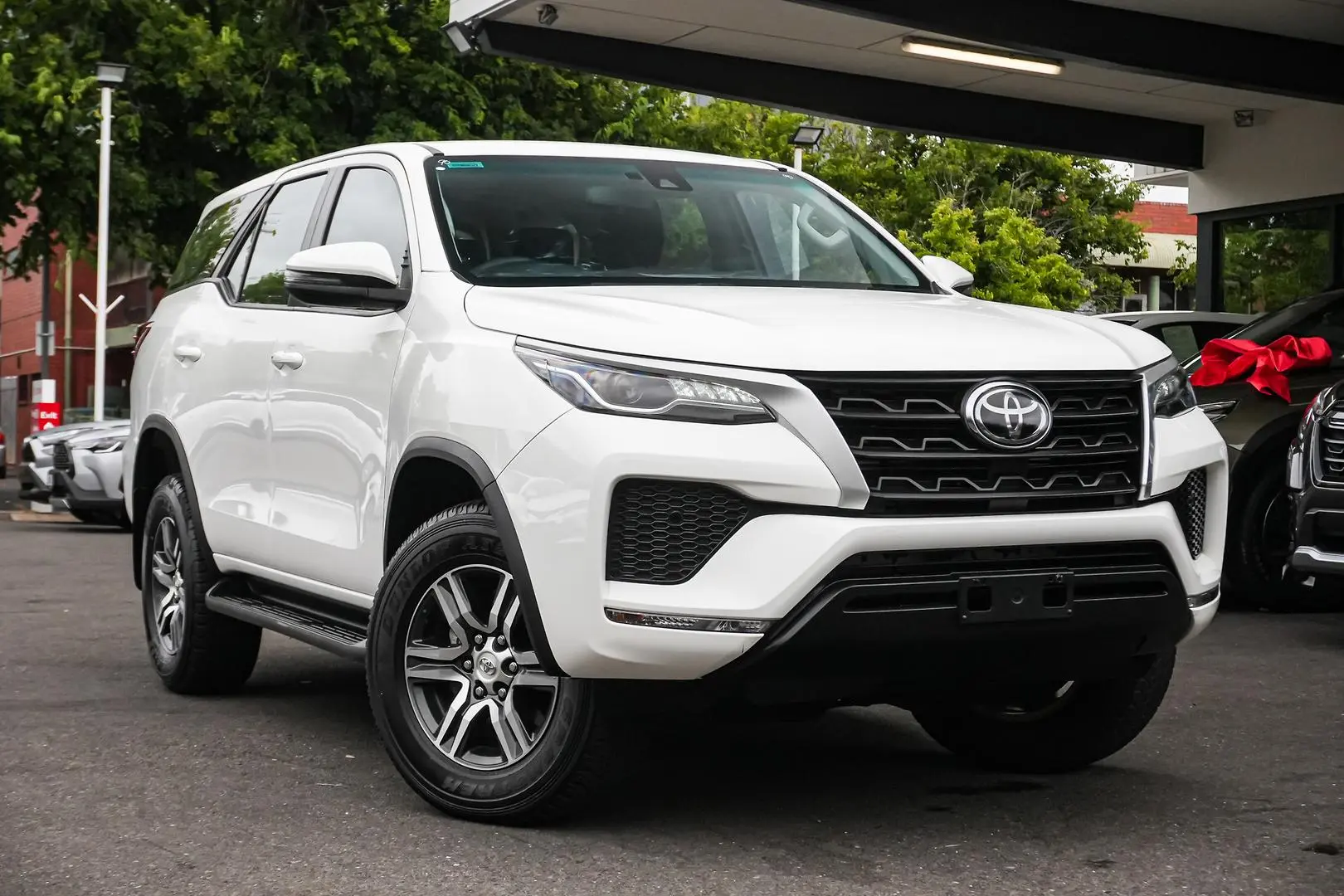 2022 Toyota Fortuner Gallery Image 2