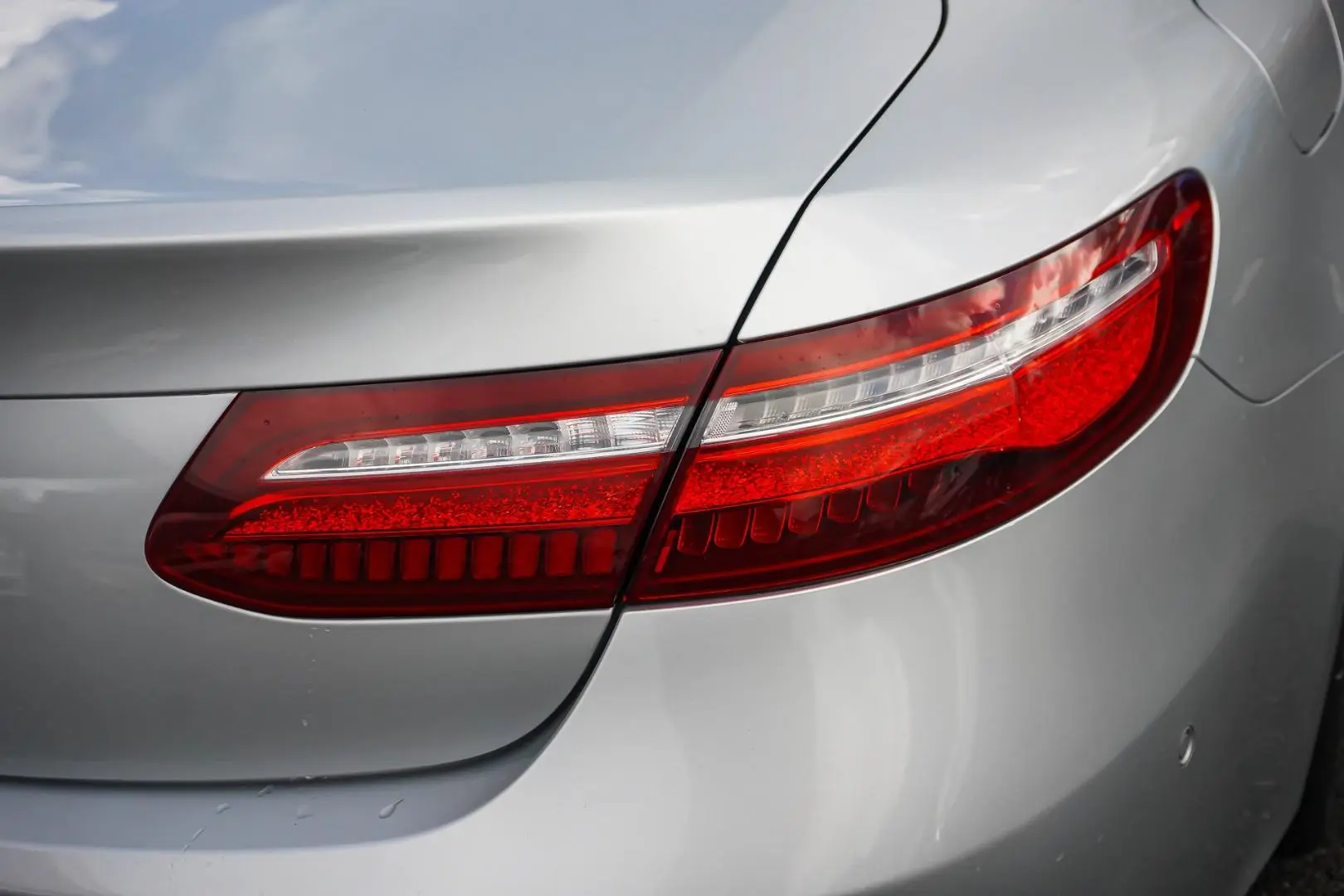 2019 Mercedes-Benz E-Class Gallery Image 14
