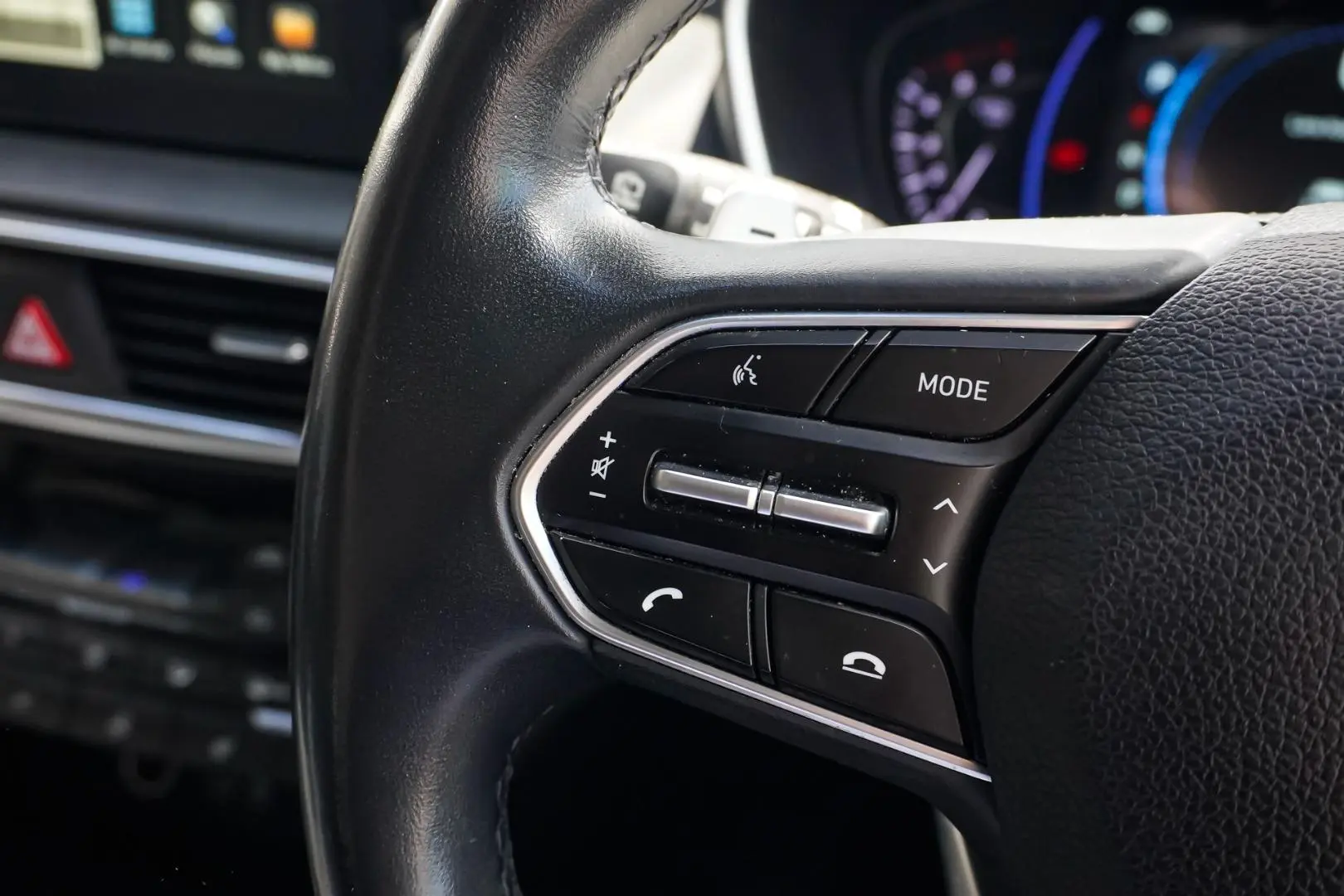 2018 Hyundai Santa Fe Gallery Image 20