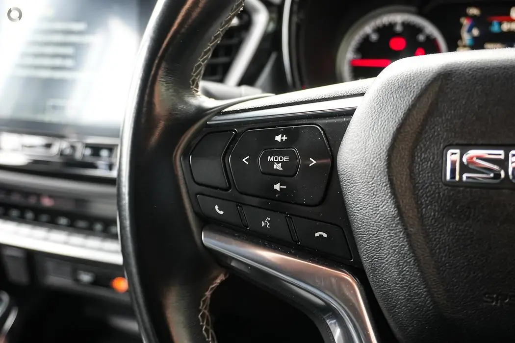 2020 Isuzu D-MAX Gallery Image 20