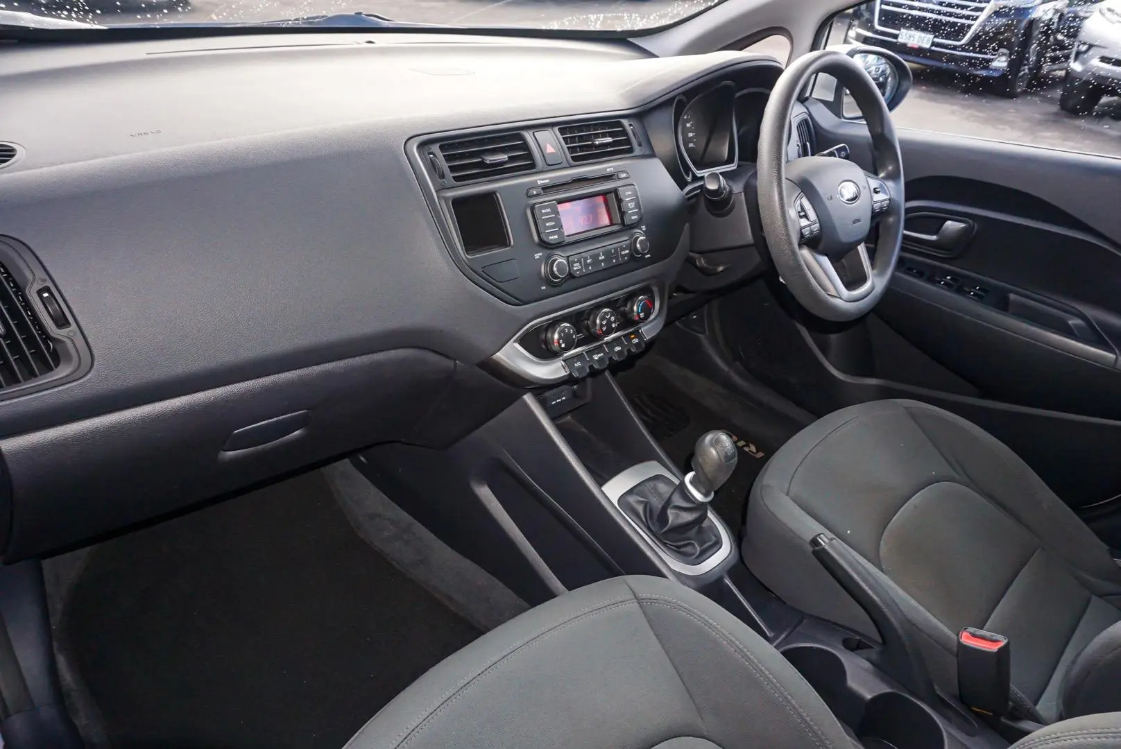 2013 Kia Rio Gallery Image 10