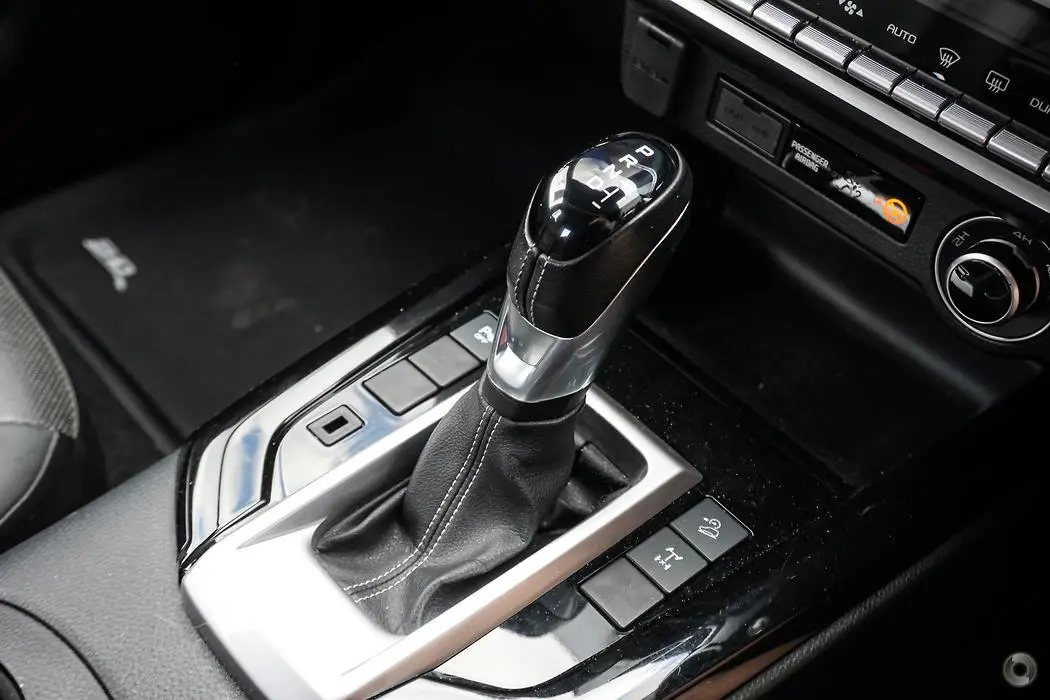 2020 Isuzu D-MAX Gallery Image 18