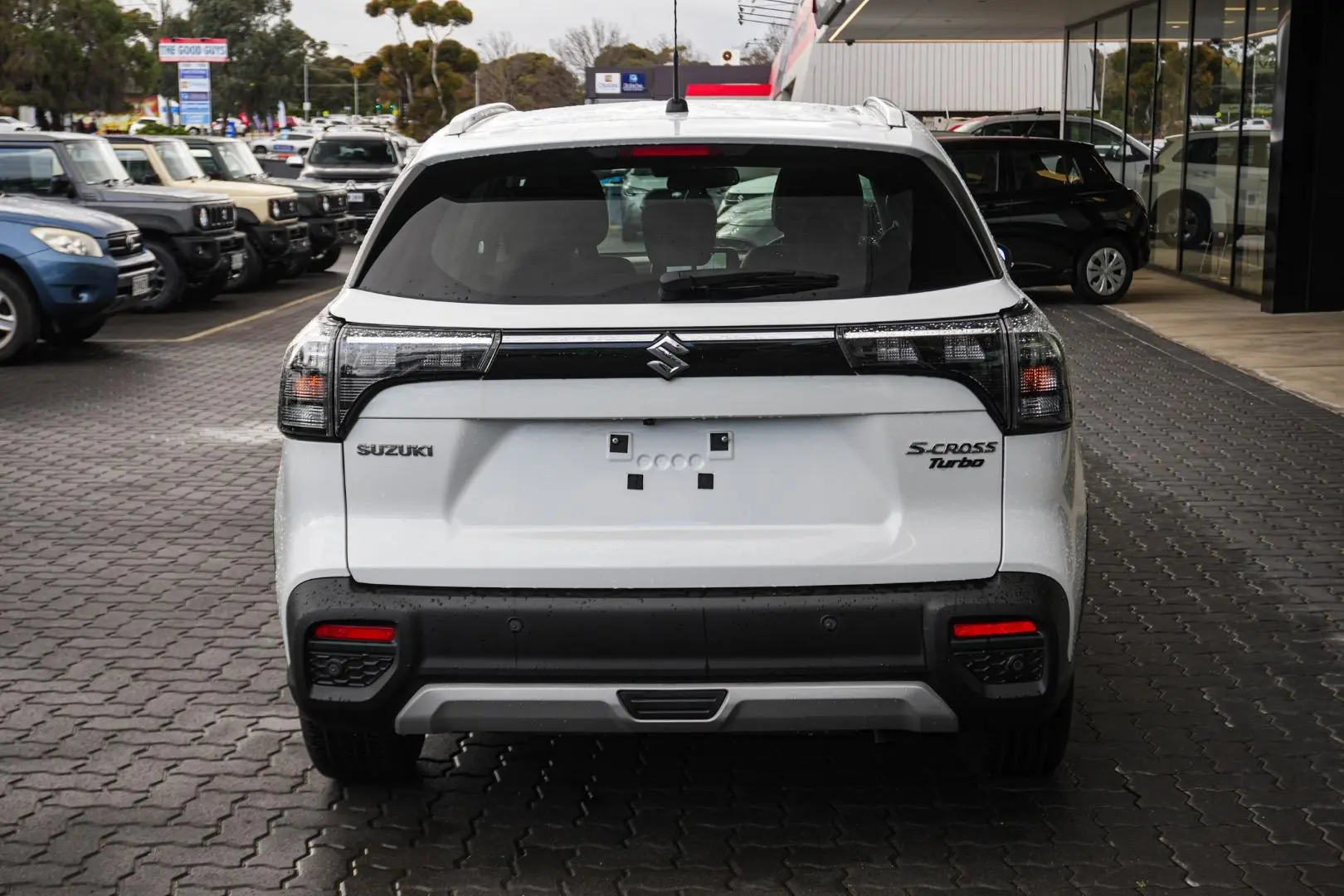 2023 Suzuki S-Cross Gallery Image 6