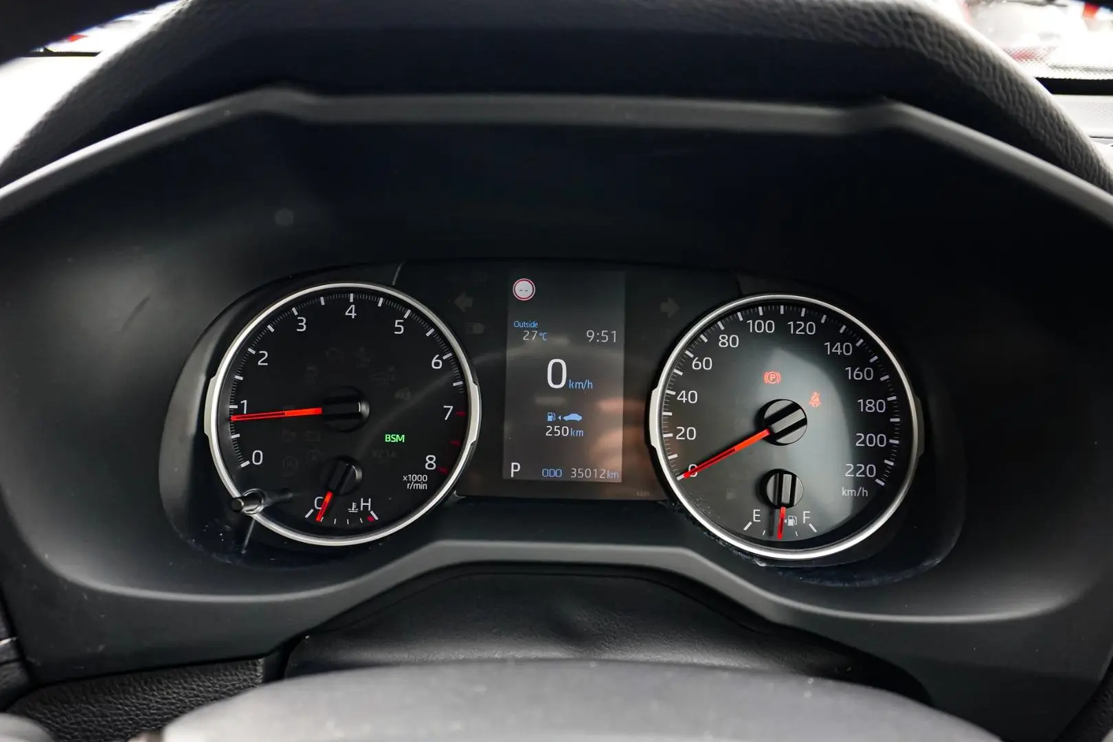 2019 Toyota RAV4 Gallery Image 17