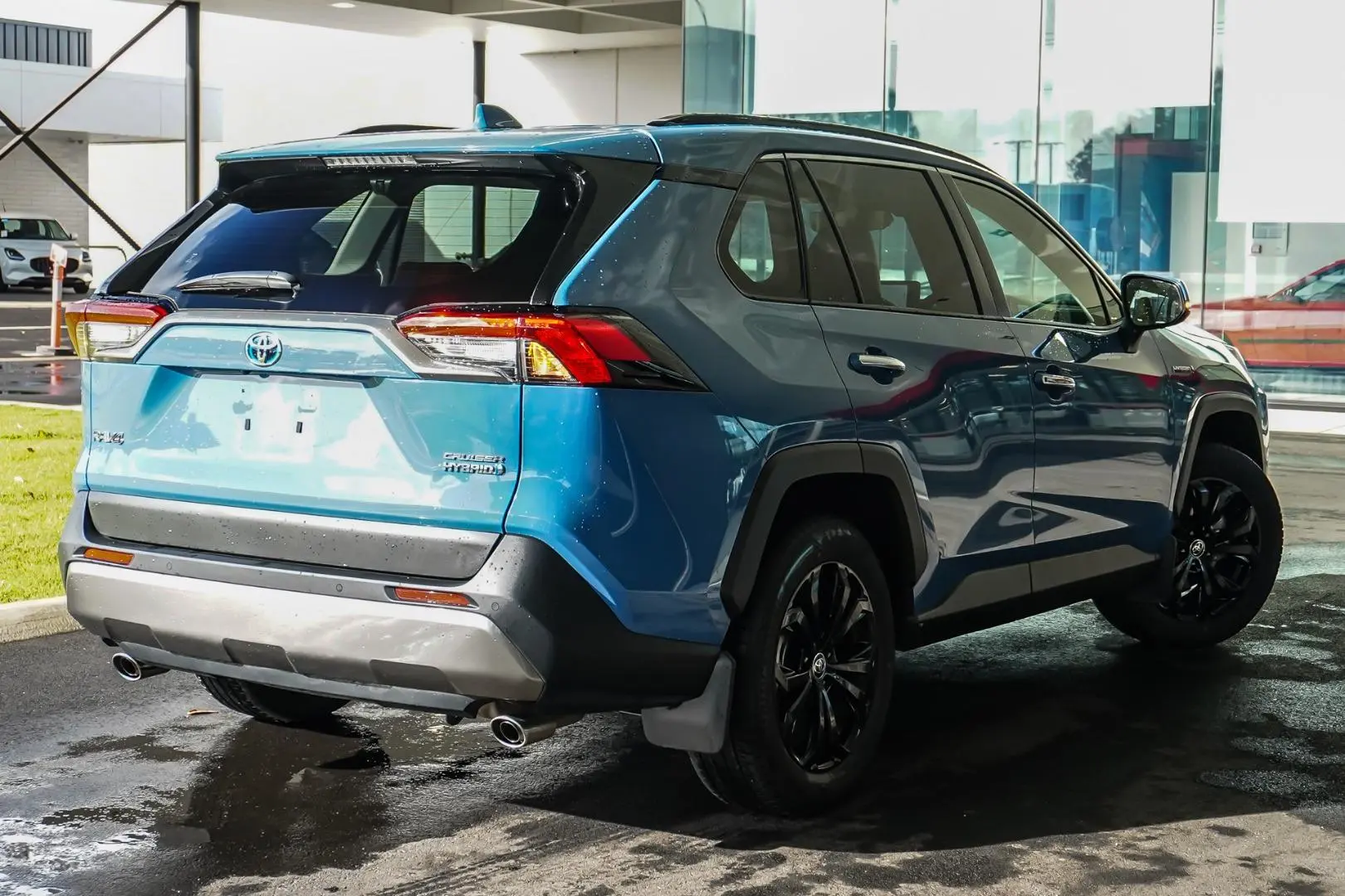 2024 Toyota RAV4 Gallery Image 2