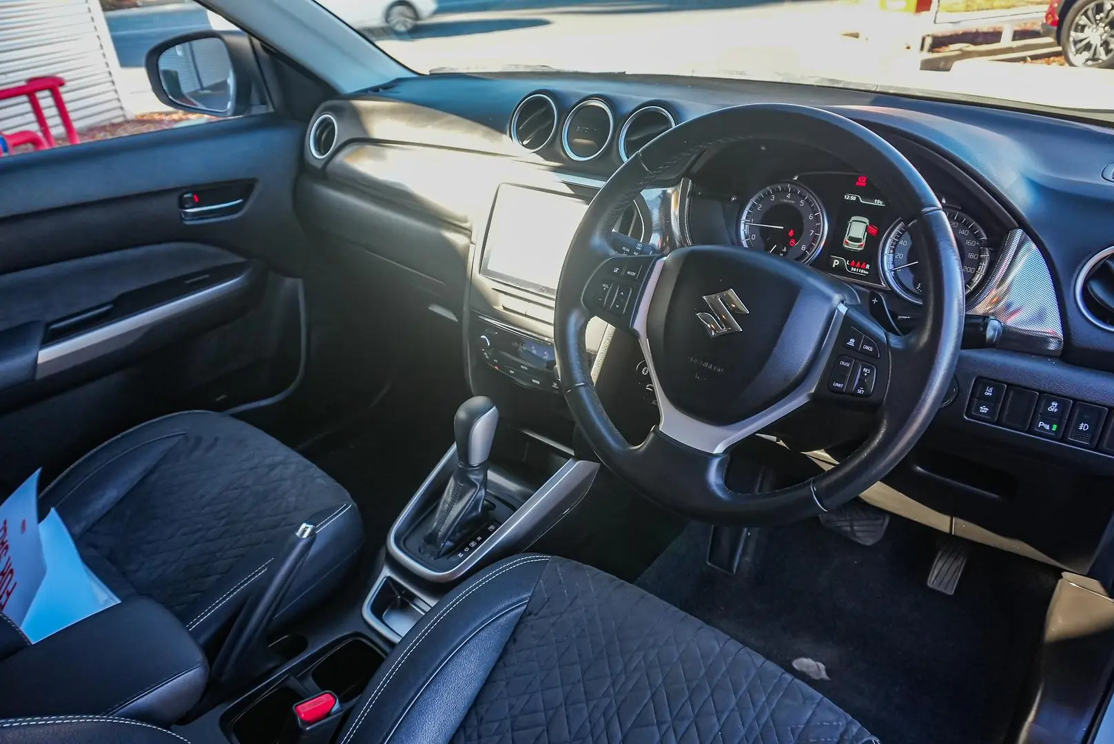 2022 Suzuki Vitara Gallery Image 7
