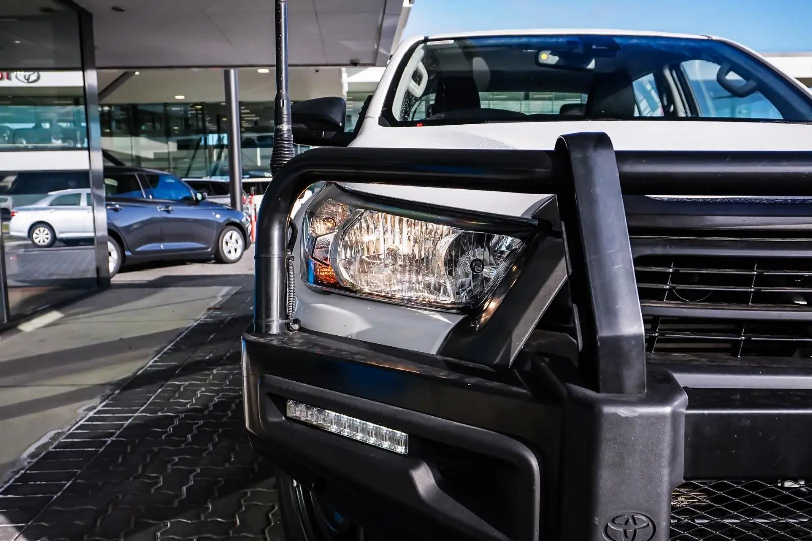 2021 Toyota Hilux Gallery Image 11