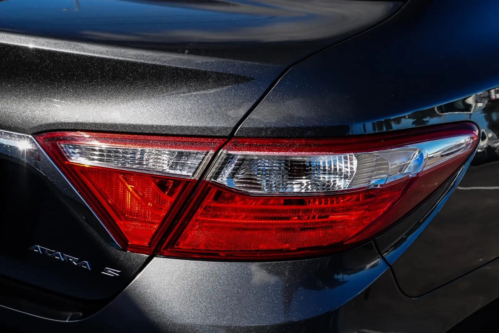 2017 Toyota Camry Gallery Image 13